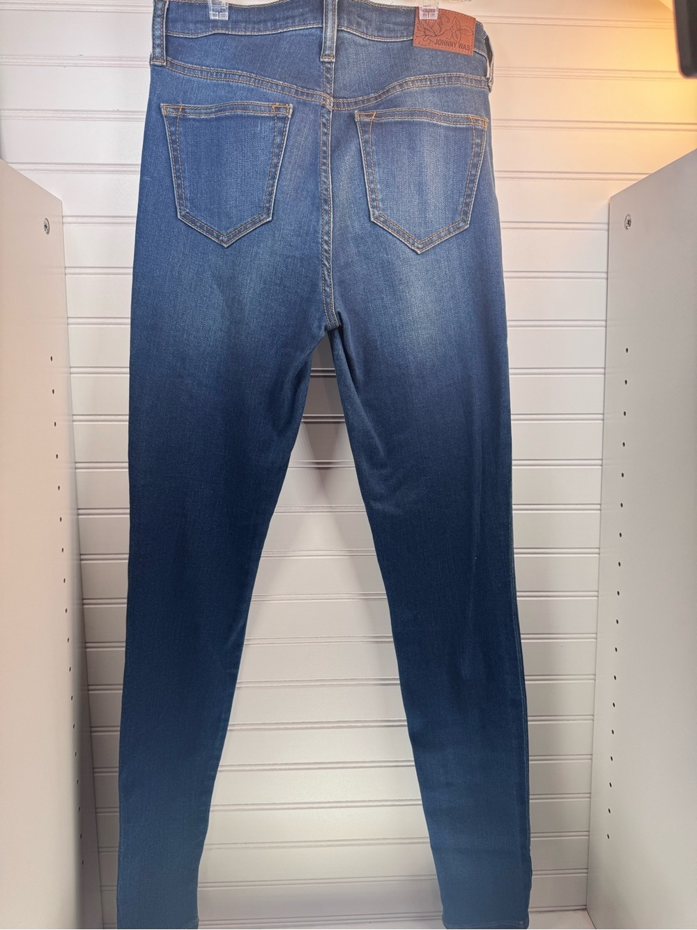 Johnny Was “The Skinny Jean” Mid-Rise Jeans - size 25 - Picture 4 of 7
